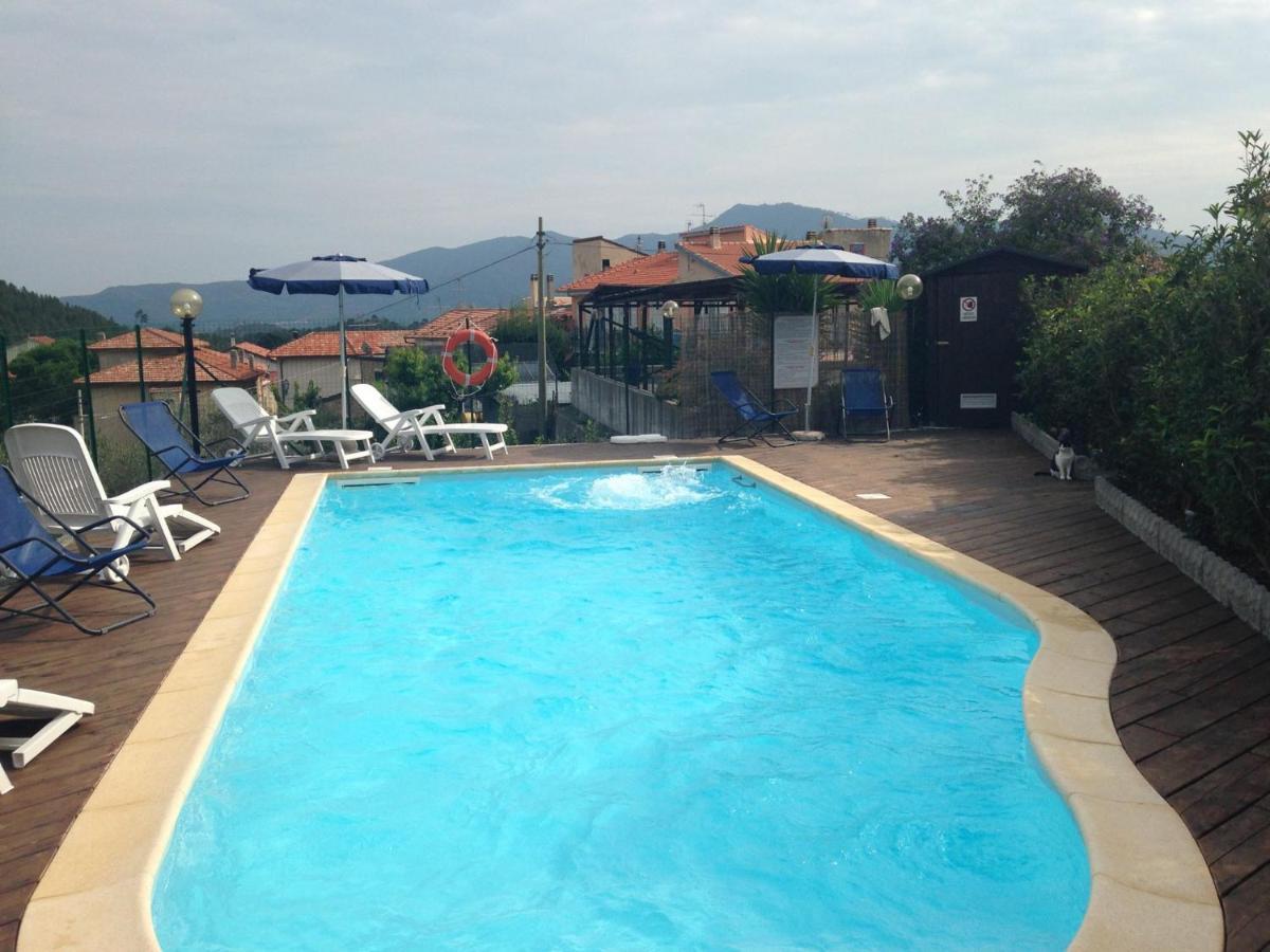 Gli Angeli Agriturismo Vila Cisano sul Neva Exterior foto