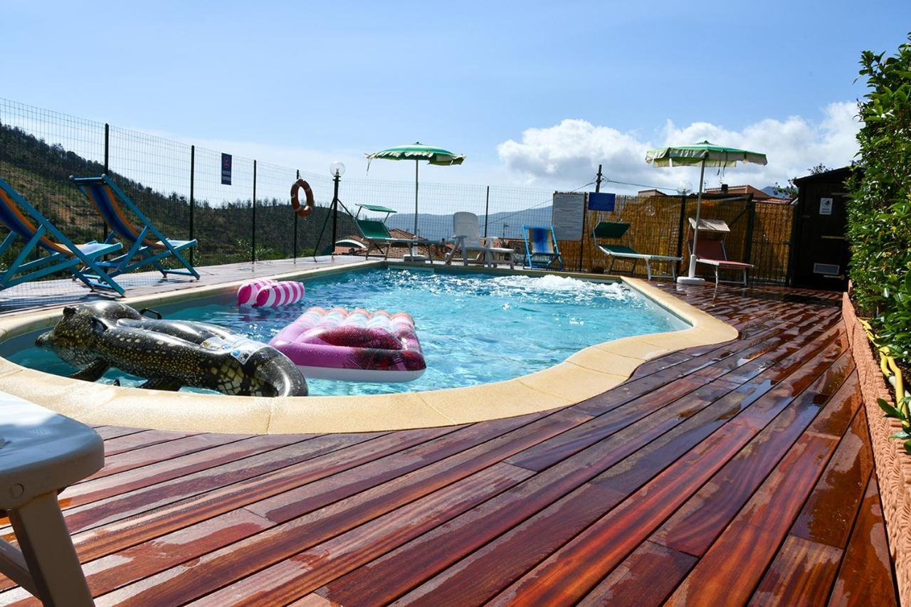 Gli Angeli Agriturismo Vila Cisano sul Neva Exterior foto