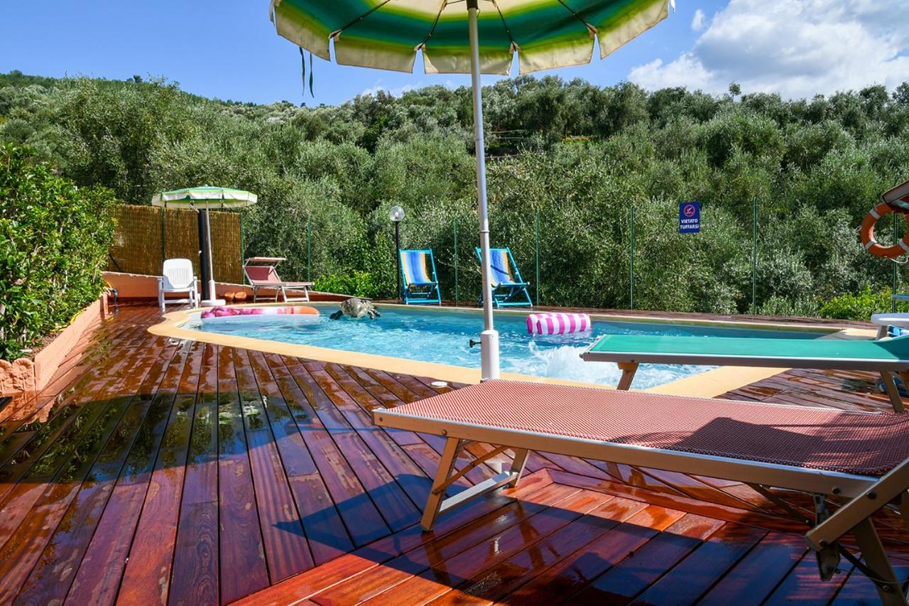 Gli Angeli Agriturismo Vila Cisano sul Neva Exterior foto