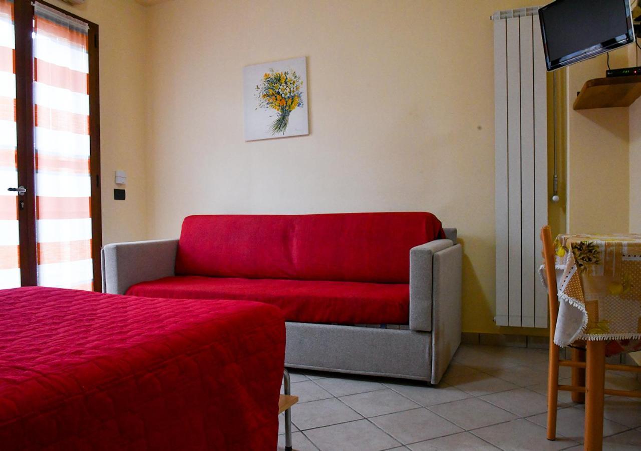 Gli Angeli Agriturismo Vila Cisano sul Neva Exterior foto