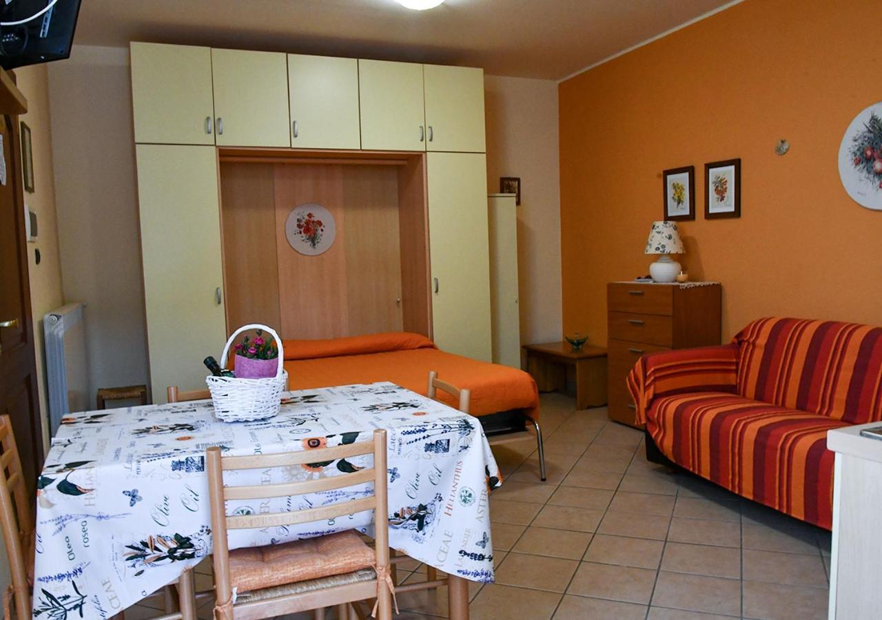 Gli Angeli Agriturismo Vila Cisano sul Neva Exterior foto