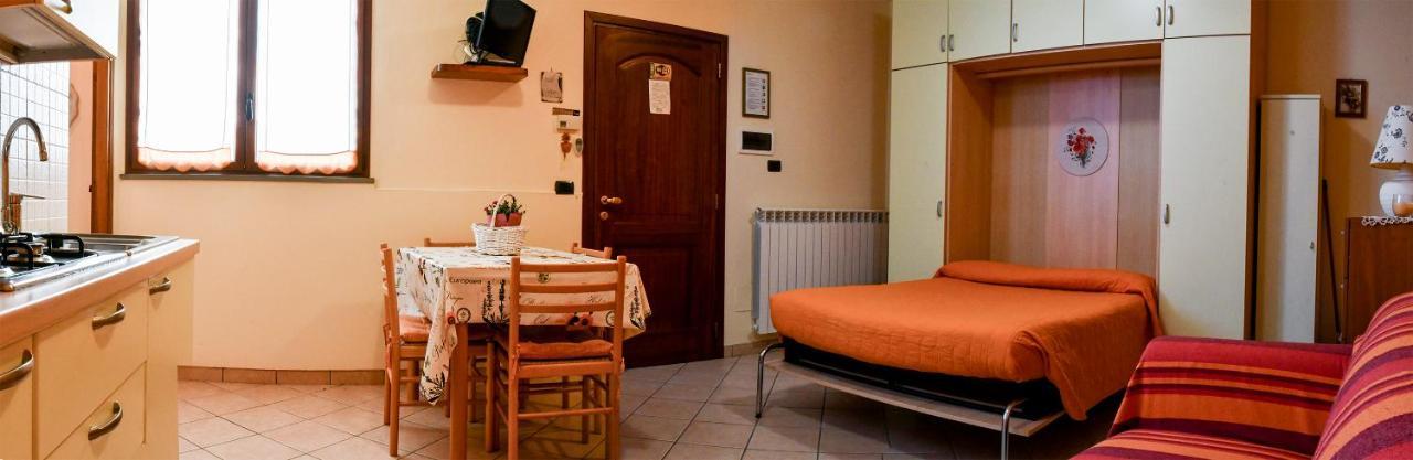 Gli Angeli Agriturismo Vila Cisano sul Neva Exterior foto