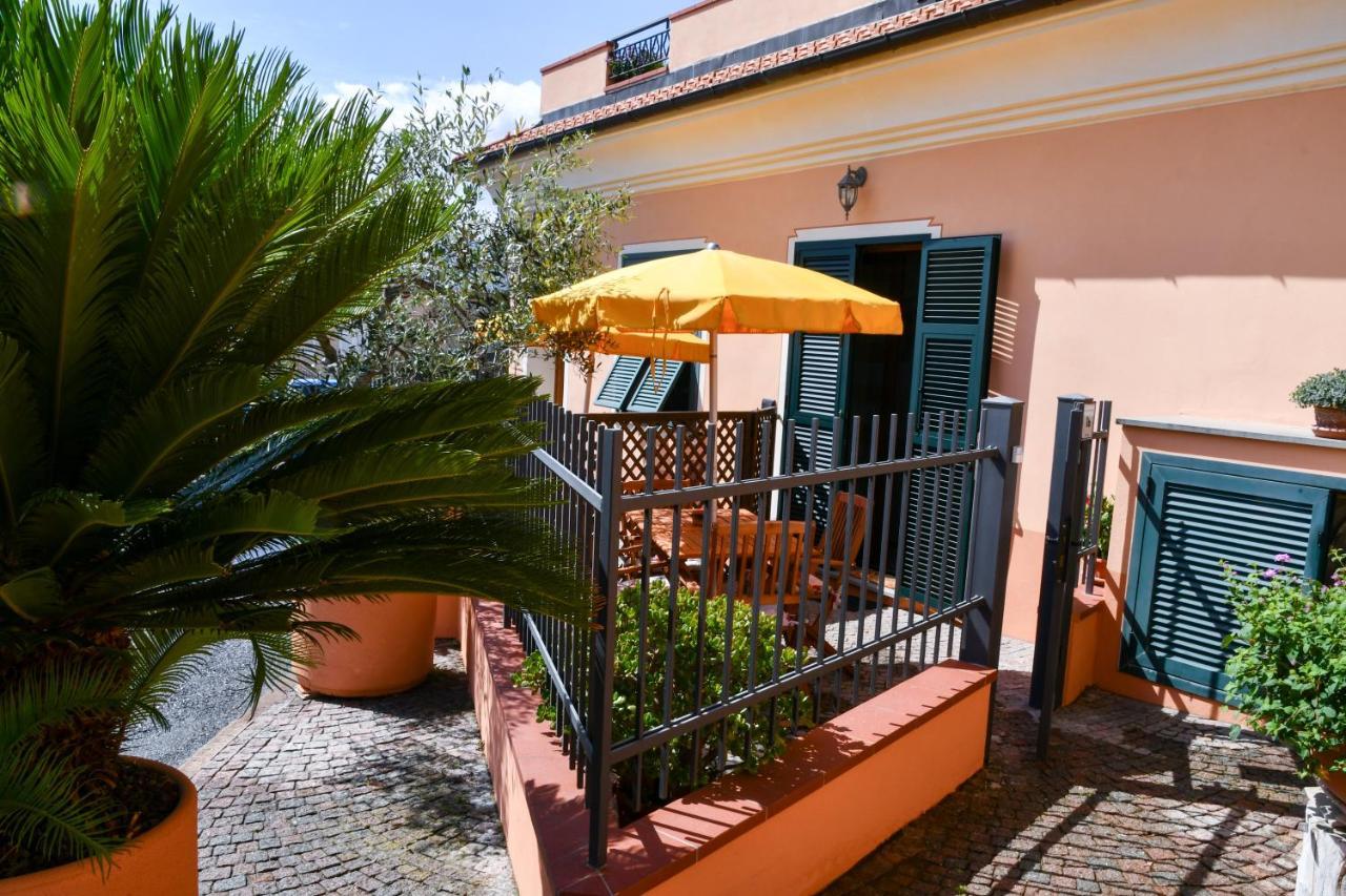 Gli Angeli Agriturismo Vila Cisano sul Neva Exterior foto