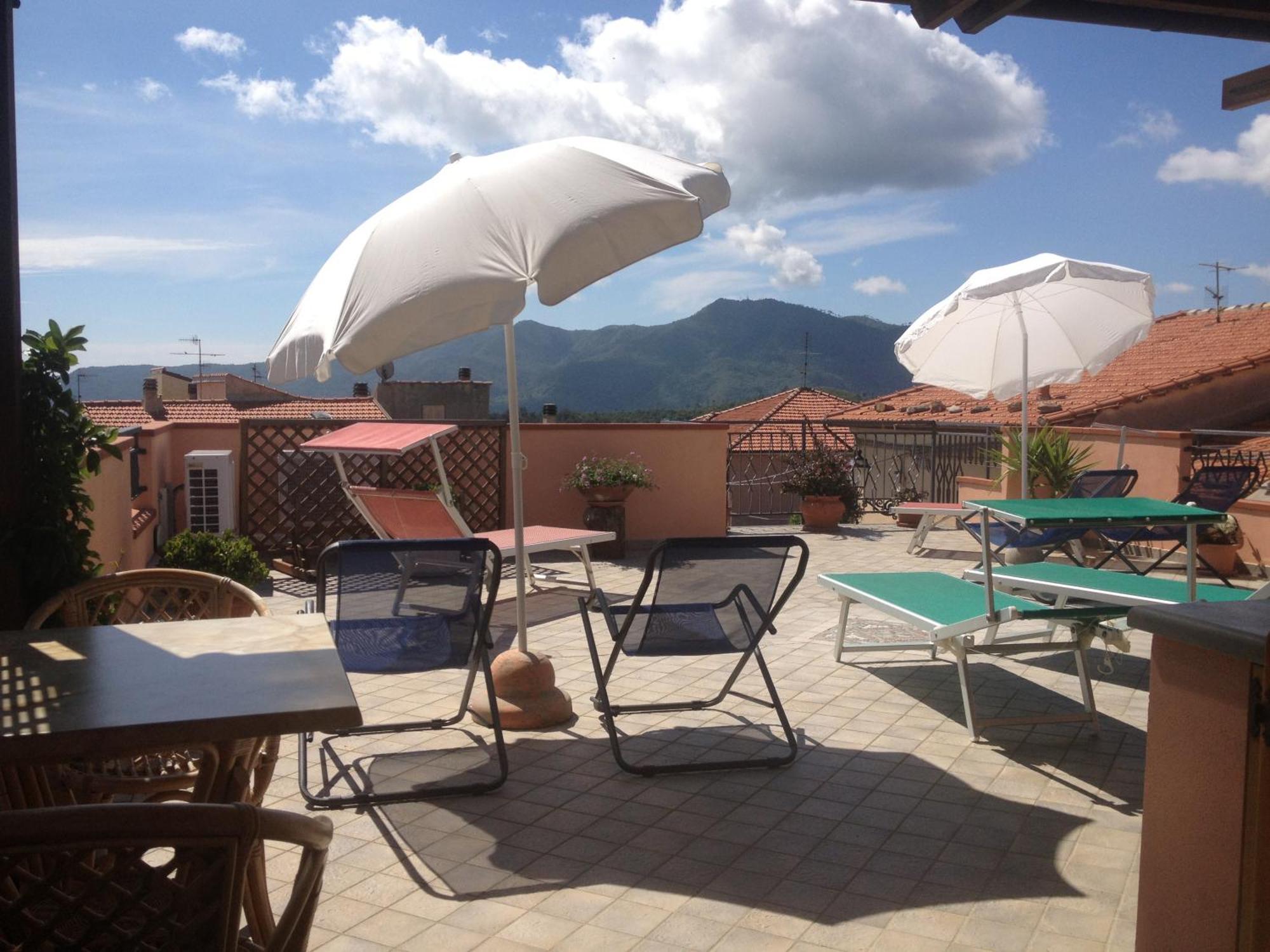 Gli Angeli Agriturismo Vila Cisano sul Neva Exterior foto